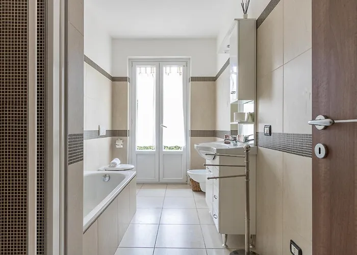 Maya - Tremezzina * Tremezzo