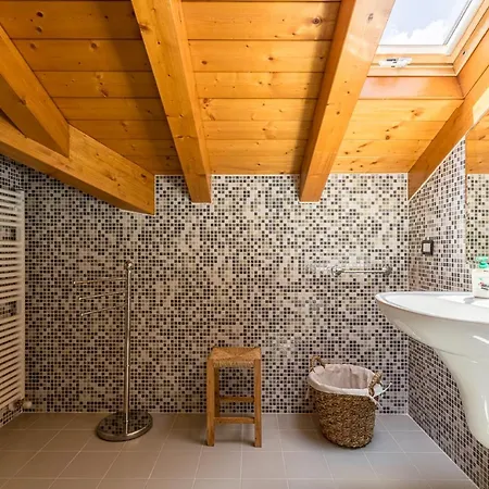 Maya - Tremezzina * Tremezzo