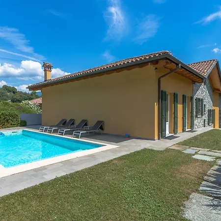 Maya - Tremezzina Apartman *