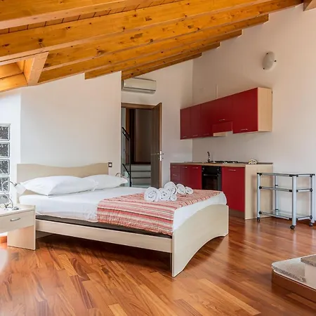 Maya - Tremezzina Apartman *